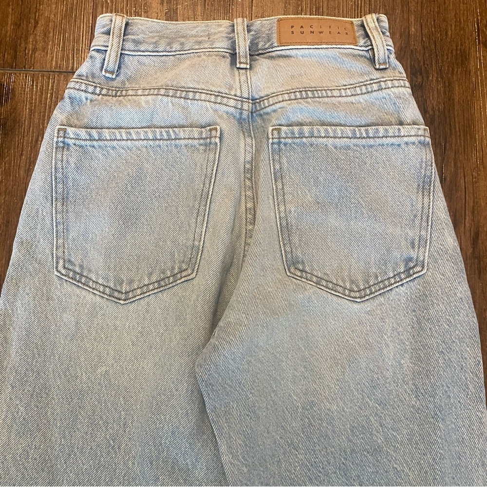PacSun Distressed Mom Jeans, Size 22, Regular Length - Picture 7 of 7